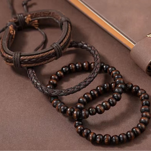 Set a four leather and Wood bracelets - Picture 7 of 10